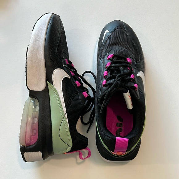 Nike Shoes - Nike - air max, Verona, black/pink/mint, 8.5